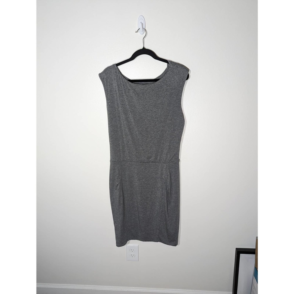 ATHLETA SIZE M  ATHLETA  GRAY DRESS